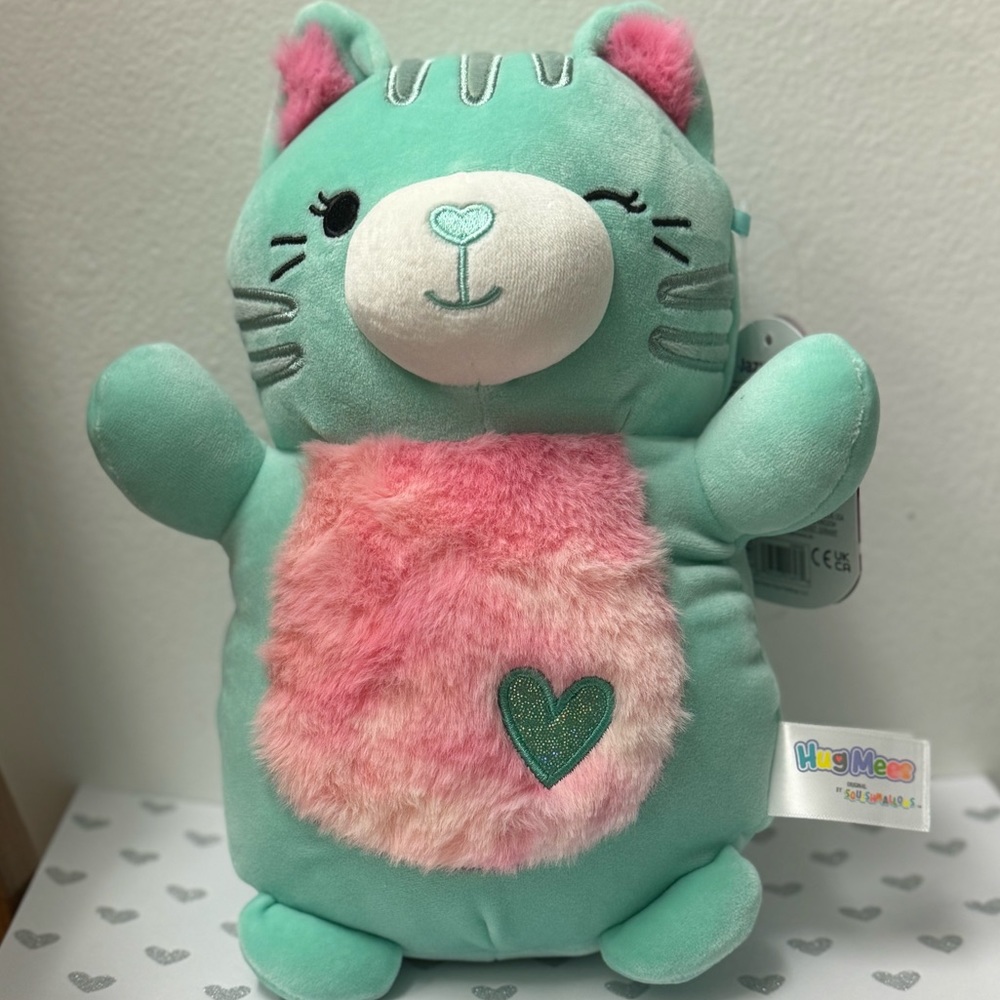 Corinna the Teal Cat Valentine Collection
HugMees Squishmallow 10in
